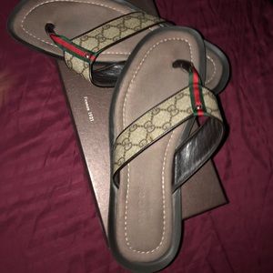 Gucci sandals men size 10 genuine